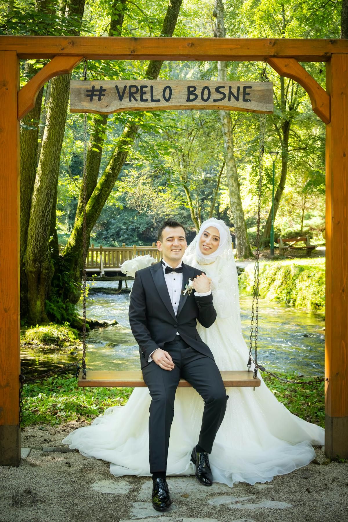5 Reasons Your Wedding Needs a Photo Booth